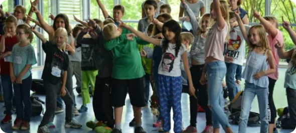 Die Opernretter bieten kindergerechte Opern zum Mitsingen.